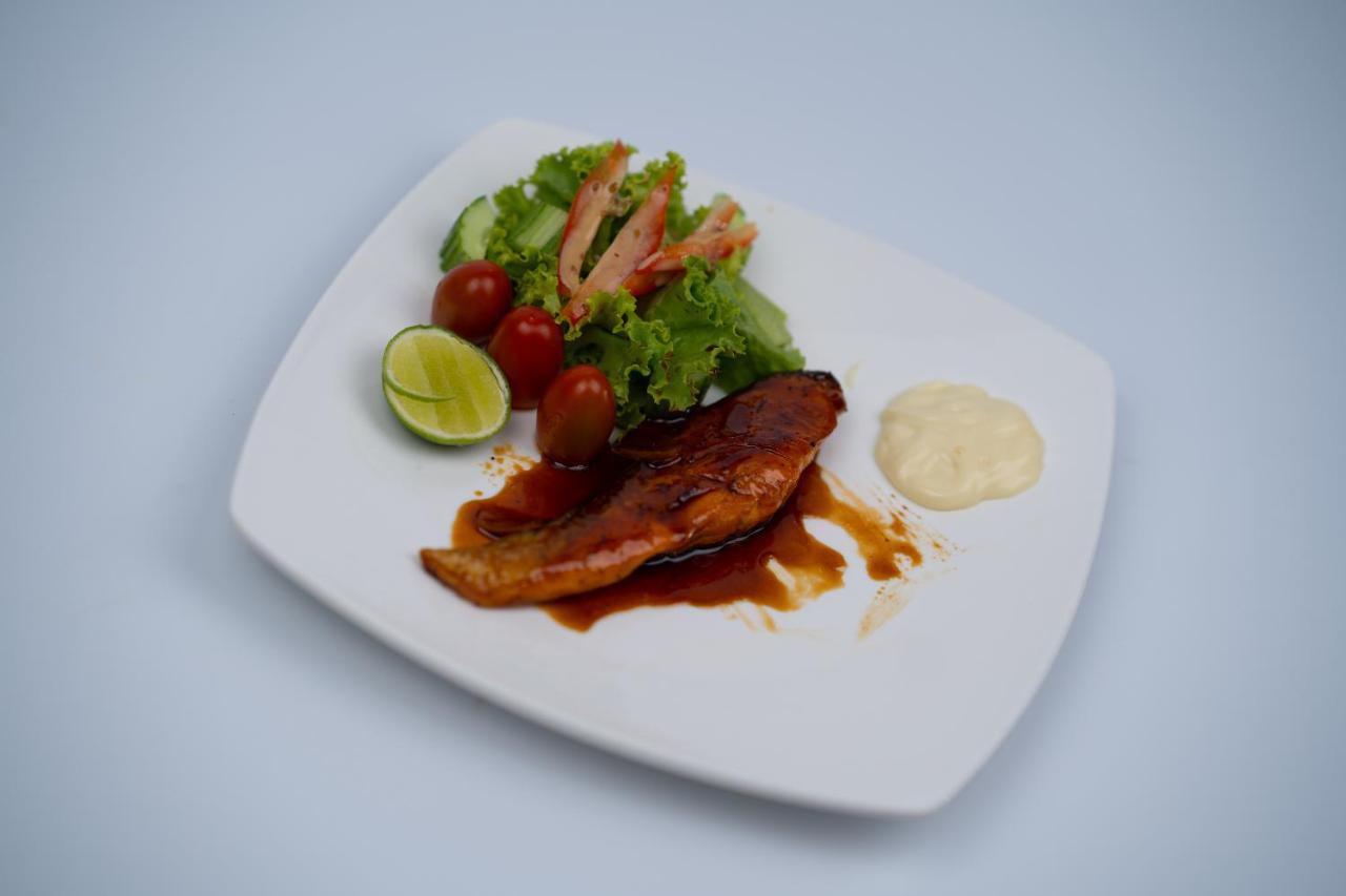 M9 Kirirom Hotel Phnom Penh Bagian luar foto