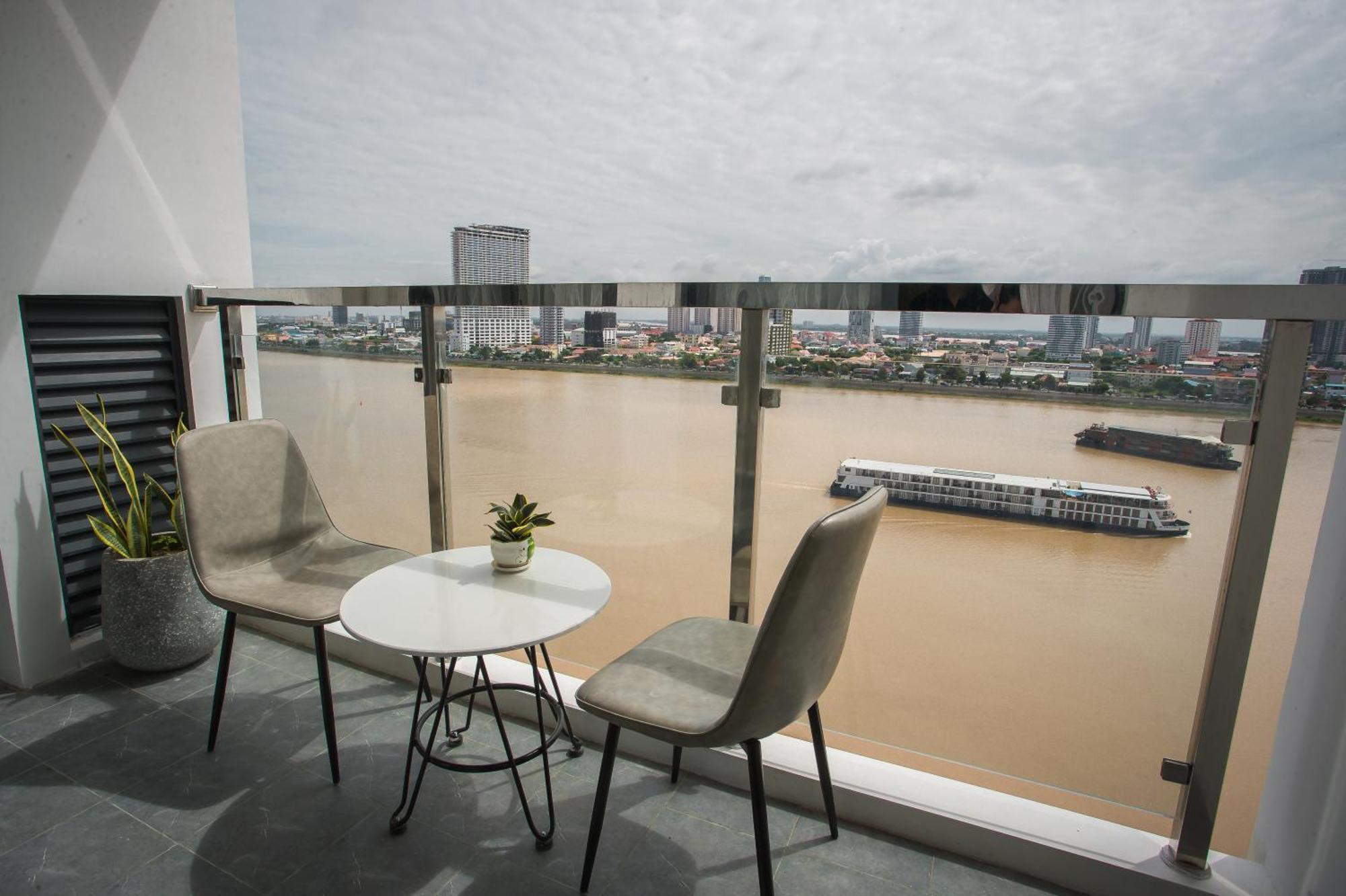 M9 Kirirom Hotel Phnom Penh Bagian luar foto